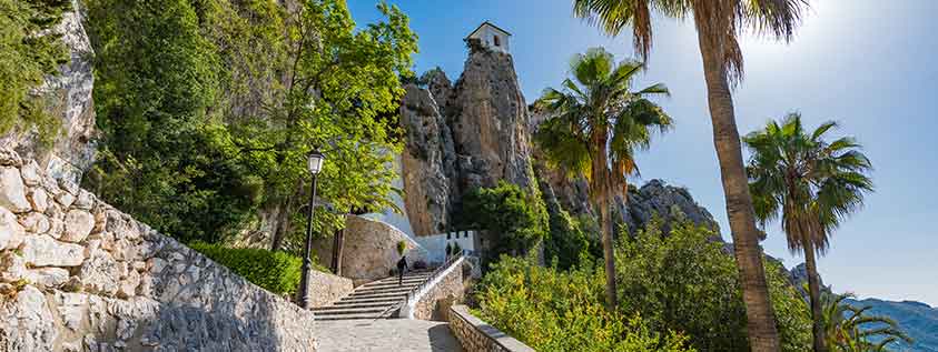 Romantic getaways in Spain are the best options for honeymooners
